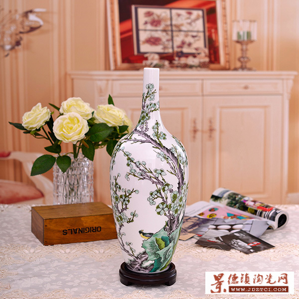 景德镇陶瓷花瓶摆件工艺品 春信梅花图瓷器现代简约装饰礼品