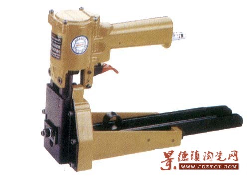 气动钉箱机（台湾）--依利达包装器材有限公司