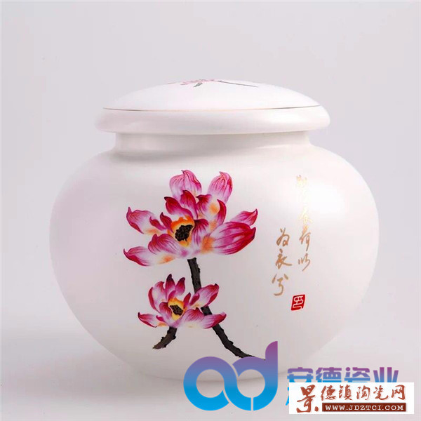 景德镇手绘陶瓷茶叶罐